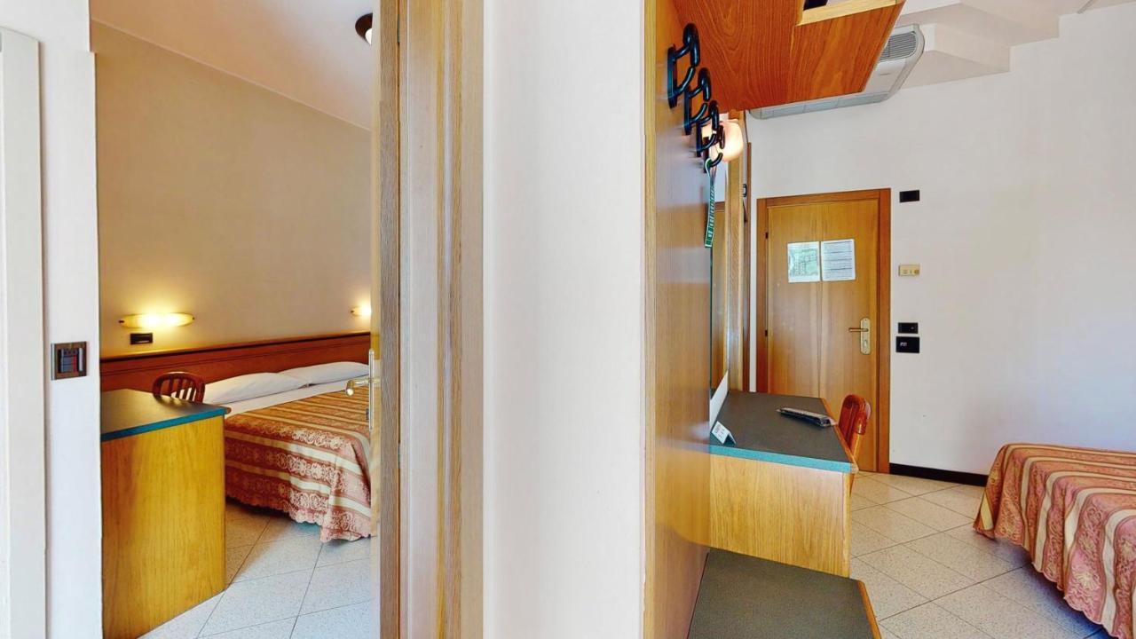 Hotel Excelsior Червия Экстерьер фото