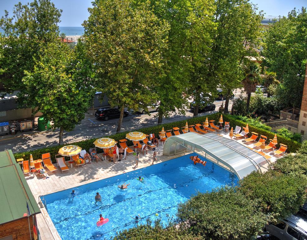Hotel Excelsior Червия Экстерьер фото