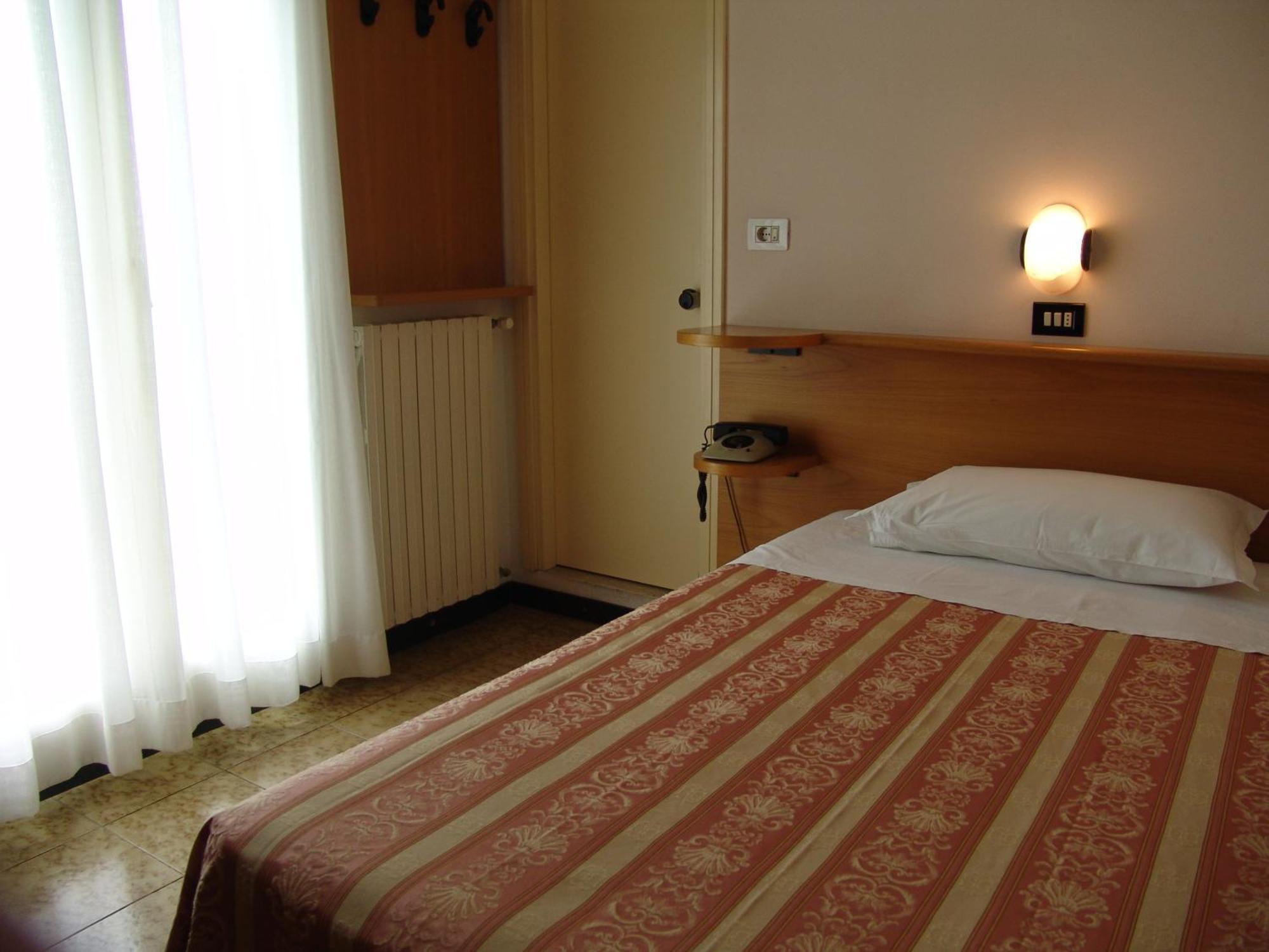 Hotel Excelsior Червия Номер фото